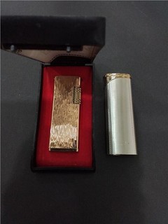 Two vintage Kingsway cigarette/cigar lighters. Working. One in box.