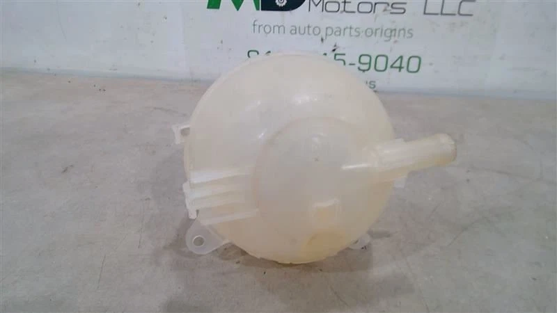 2016-2023 GMC ACADIA RADIATOR SURGE TANK OEM 23386455 - Image 2 of 4