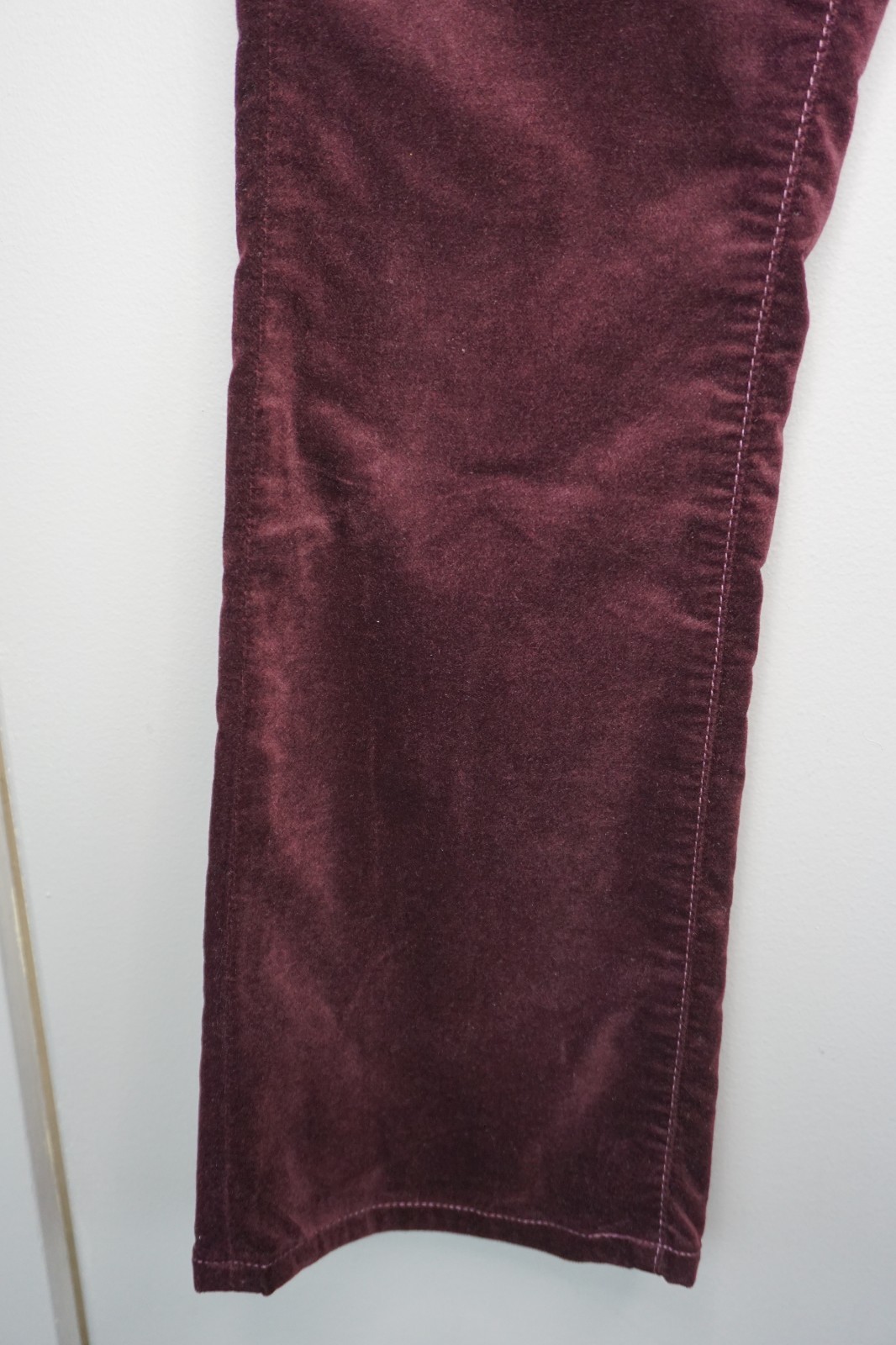 AG Women Pants Farrah Boot Crop Velvet Mid Rise Pants in Pinot Noir size 27 thumbnail 7