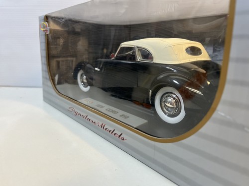 1936 Cord 810 Diecast Model Car: 1/18 Scale By Signature - Picture 3 of 9