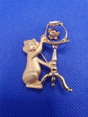 Vintage Gold Tone Cat Reaching For Fish Bowl Brooch Pin Dangling Silly Whimsical