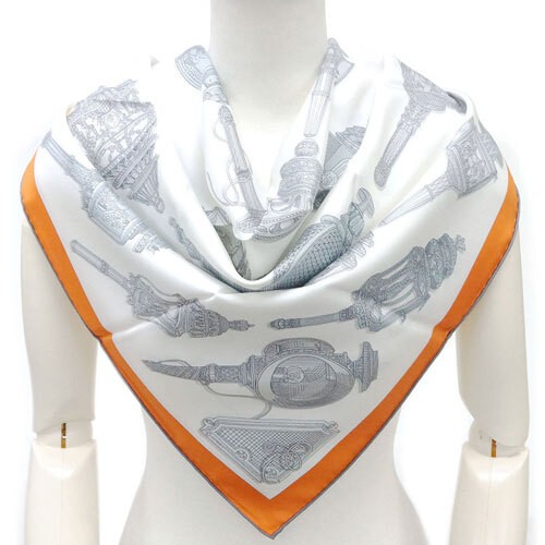 RARE HERMES H003081S21 Carr 90cm Silk Square Scarf
