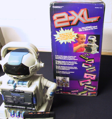 1992 TIGER ELECTRONICS 2-XL TALKING ROBOT CASSETTE PLAYER