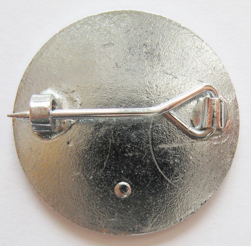BILLERICAY TOWN - Superb Vintage Enamel Football Pin Badge - Picture 2 of 2