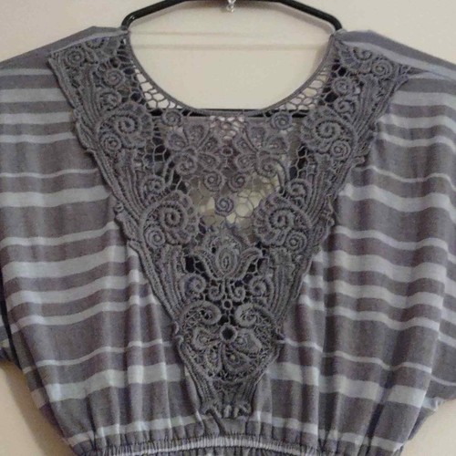 Mossimo Damen Gr. XS Strick Häkel Rücken Grau Streifen Cinch Taille Boho Top - Bild 4 von 5