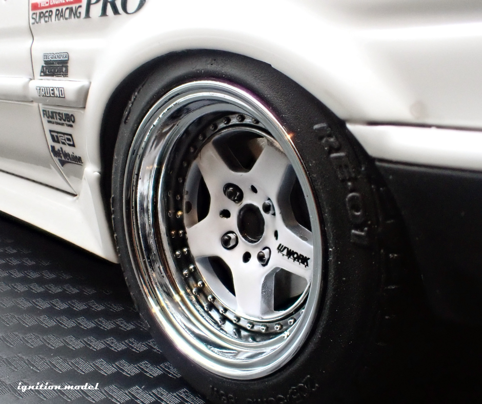 ignition model IG3489 1/18 Sprinter Trueno AE86 3Door TK-Street