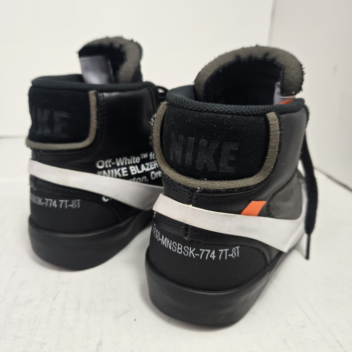 イヴ Off-White x Nike Blazer Mid Grim Reapers Men's Sz 7.5 Women's Sz 9