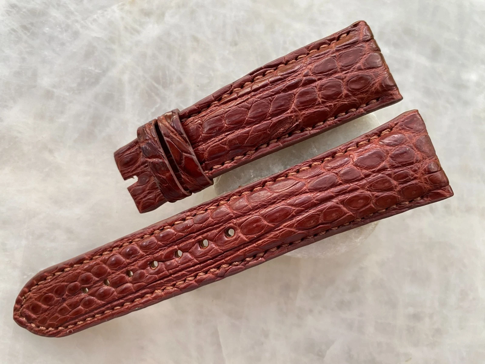 22mm/18mm Red Brown Alligator Crocodile Print Leather Watch Strap Band