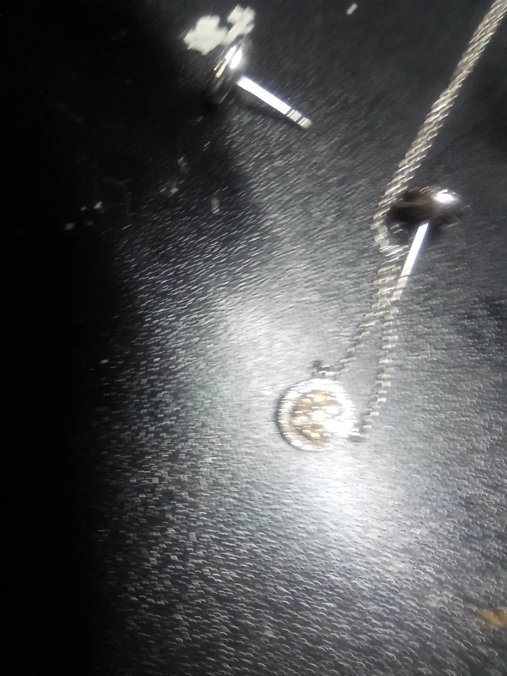 1/10 CTTW Diamond Earrings and Pendant Set Sterling Silver 925 18” Chain - Image 4 of 4