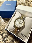 Vintage Seiko Quartz Day-Date Two-Tone Dress Watch – 7N43-8140