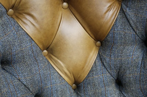HARRIS TWEED & ANILINE LEATHER BRETBY 2 SEATER SOFA & 2x KENSINGTON WING CHAIRS - Picture 11 of 12