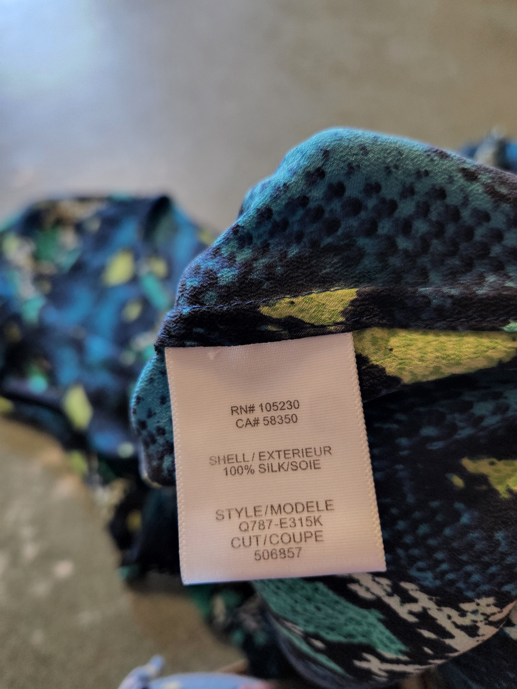 Equipment Liam silk Multi color python print sz XS - image 4