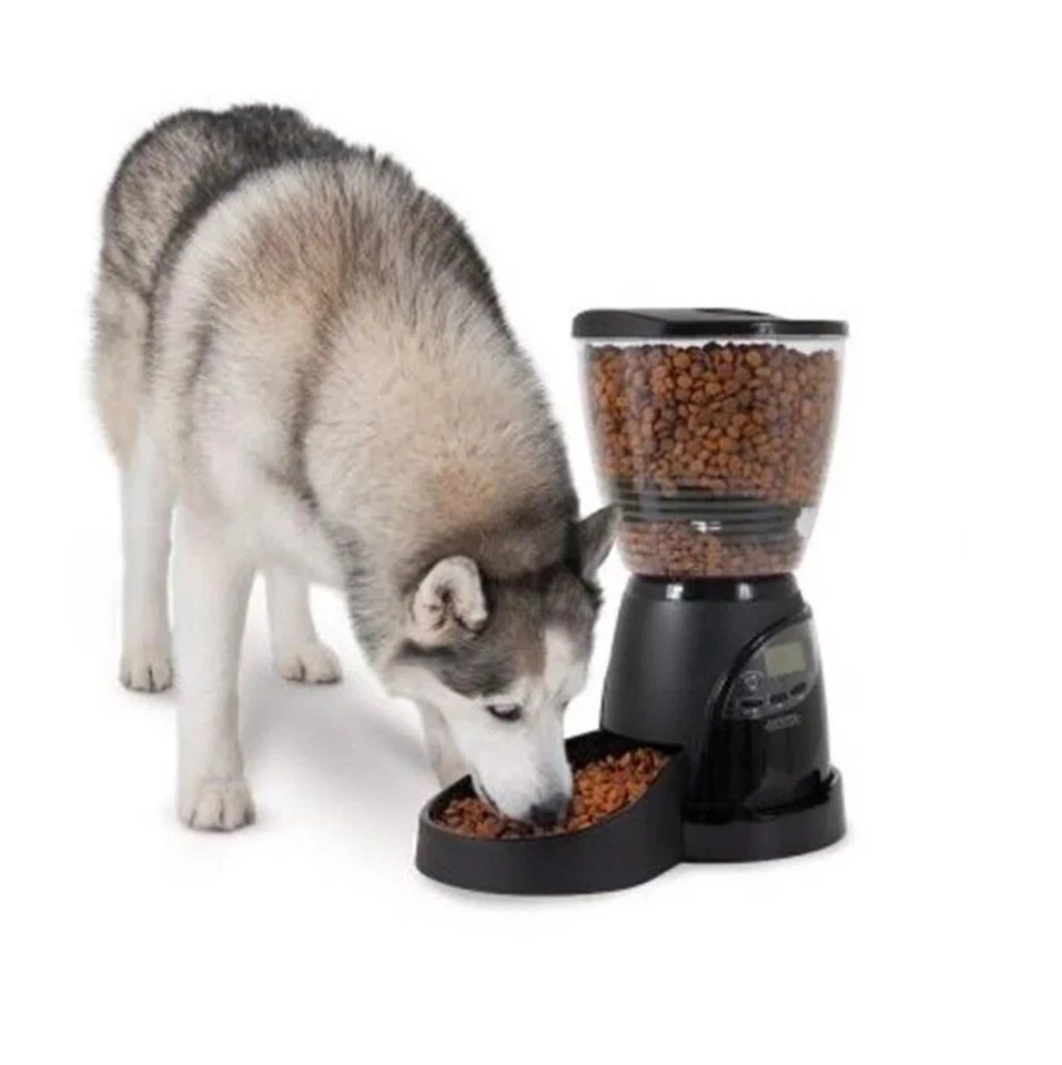 Dispensador automático de alimentos para mascotas Leviton programable de 18 tazas negro Foto 3 de 4