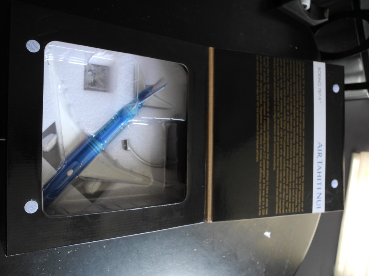 Collector's FIND, RARE Gemini jets 1:200 Boeing 787-9 Air Collector's FIND, RARE Gemini jets 1:200 Boeing 787-9 Air
