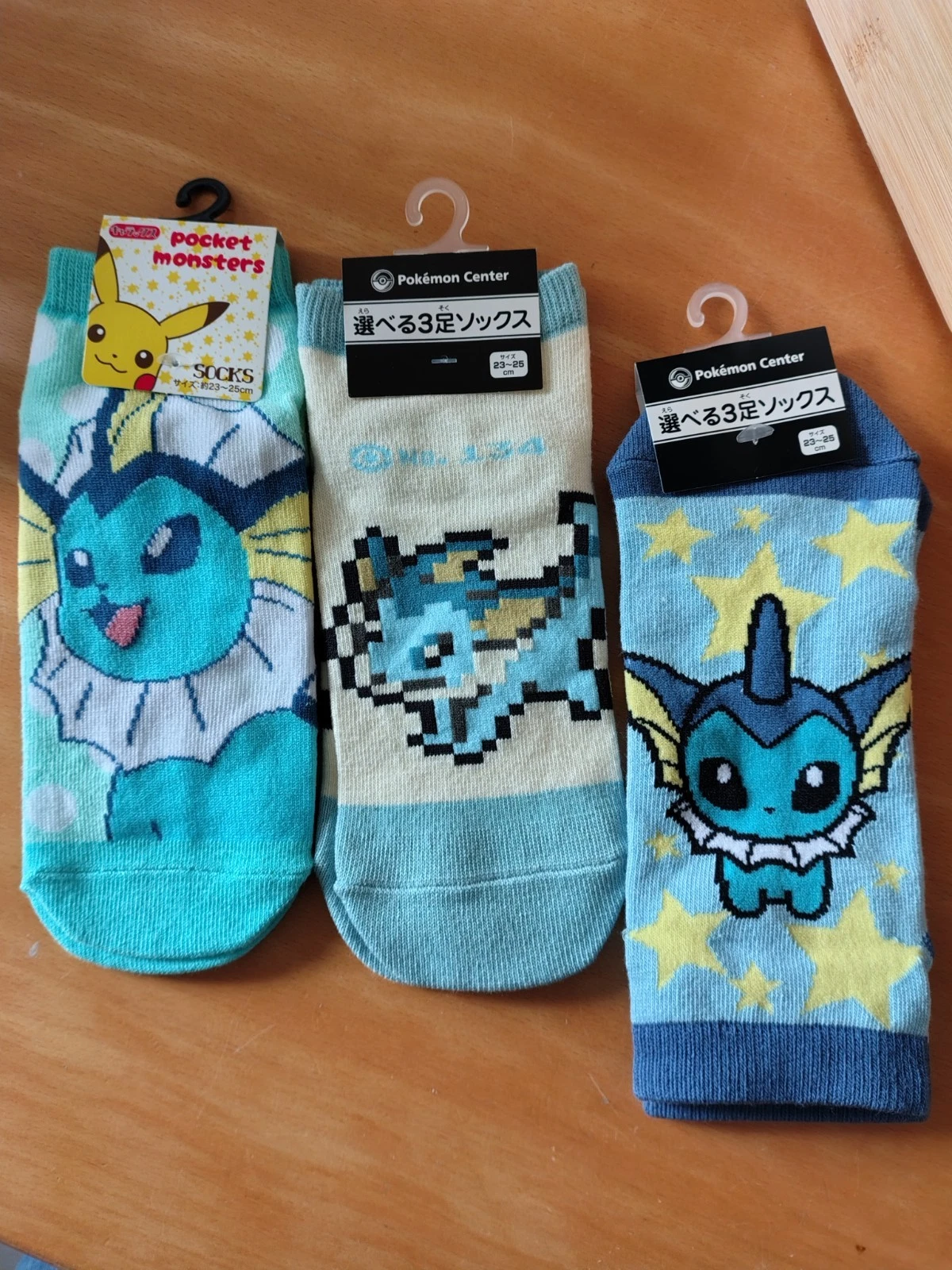 NEW Vaporeon Ankle Socks Pokemon Center Japan 23-25 CM Pixel Dot And Doll Image