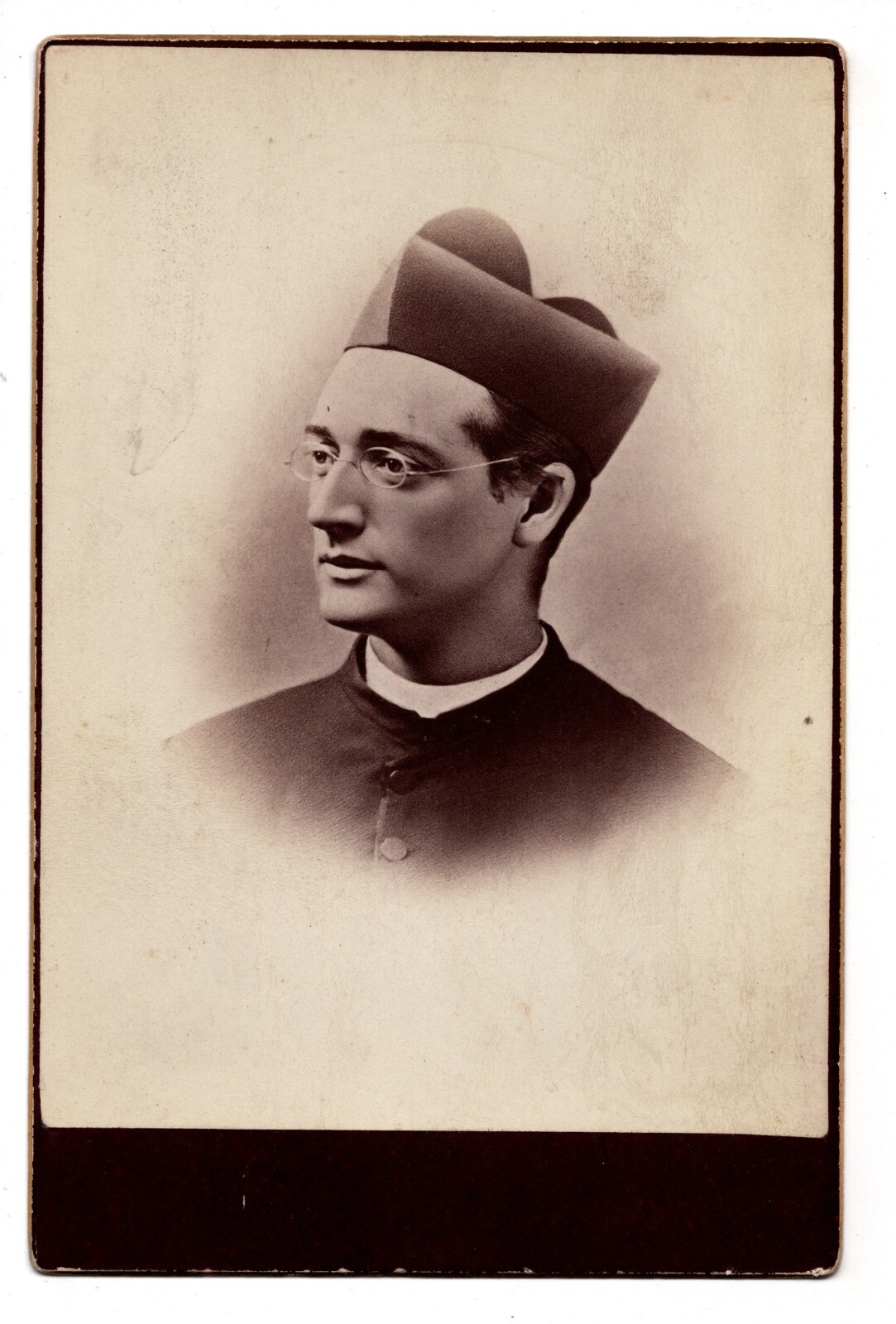 CIRCA 1880s CABINET CARD CATHOLIC REVERAND TIMOTHY DAMAHY MISSIONARY IN SAMOA