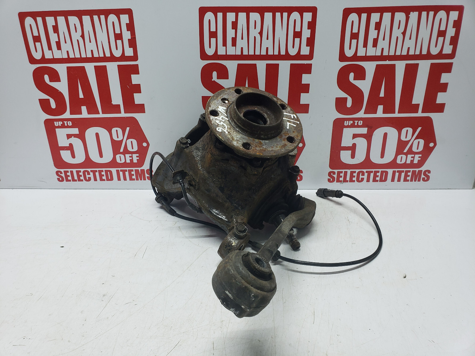 BMW F25 X3 F26 X4 FRONT LEFT WHEEL KNUCKLE 6787679 31216787679 