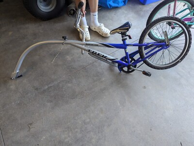 TREK 20 Mountain Train Foldable Tag Along Trailer for kids w/ bike hitch