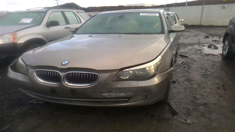 Antena usada compatible con: BMW 528I Grado A 2009 Foto 2 de 4