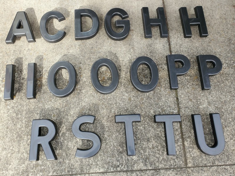 12" acrylic SIGN LETTERS - Lot of 18 letters, large, durable exterior use.