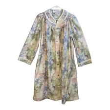VTG Leisure Life Housecoat Women M Pink Watercolor Snap Front Granny Core Robe