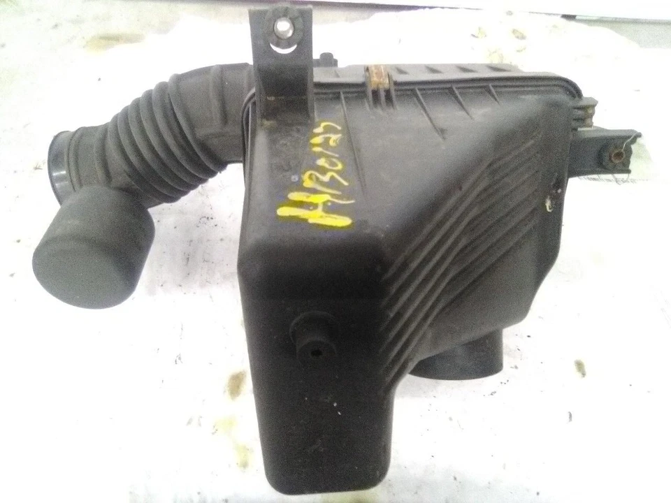 06-08 Limpiador de aire Suzuki Vitara 2,7 litros Foto 3 de 4