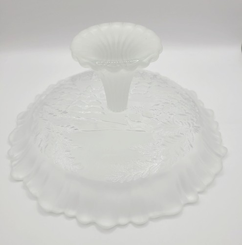 Mikasa Crystal Winter Christmas Holiday Scene Cake Pastry Stand 8.5" Diameter - Picture 5 of 10