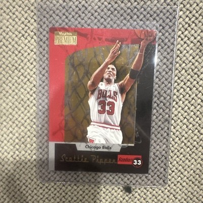 1996-97 SkyBox Premium Scottie Pippen #SO 7 