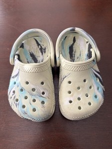 Crocs Classic Clogs Frothy Green Marble Toddler size 5c EUC