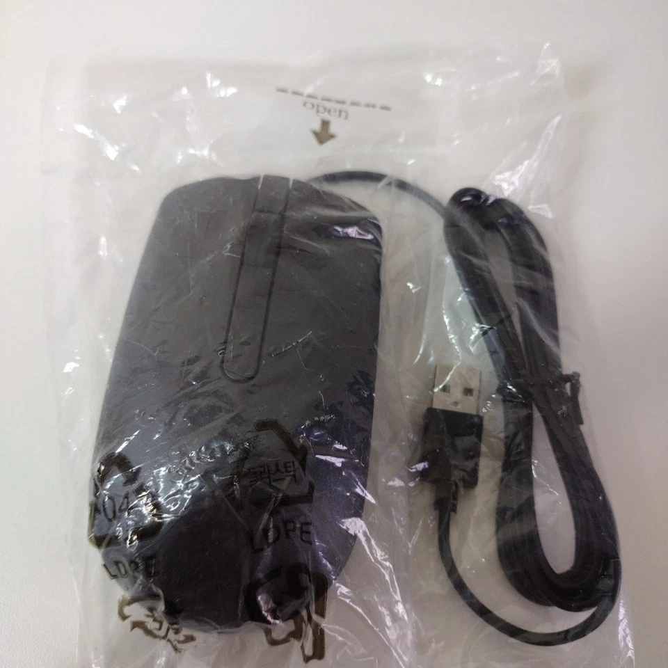 Dell USB Mouse  065K5F New  Sealed 3-button, Scroll Wheel - Image 2 of 4