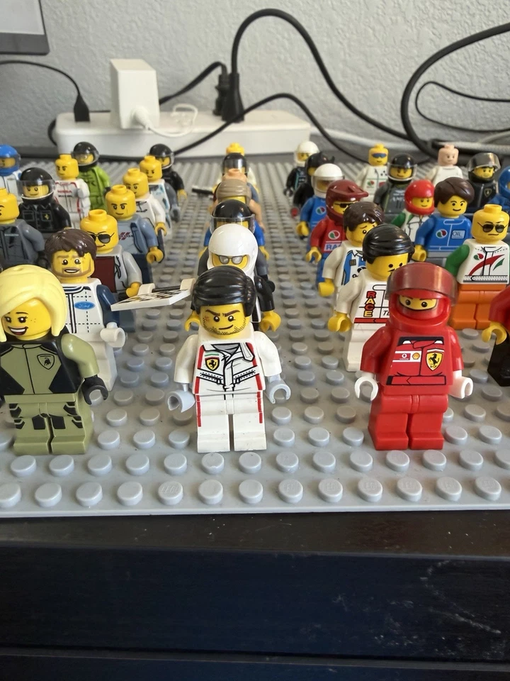 Lego F1 Racing Minifigura Lote Todas las Carreras Ferrari Ford Lamborghini Mercedes 56 Foto 2 de 4