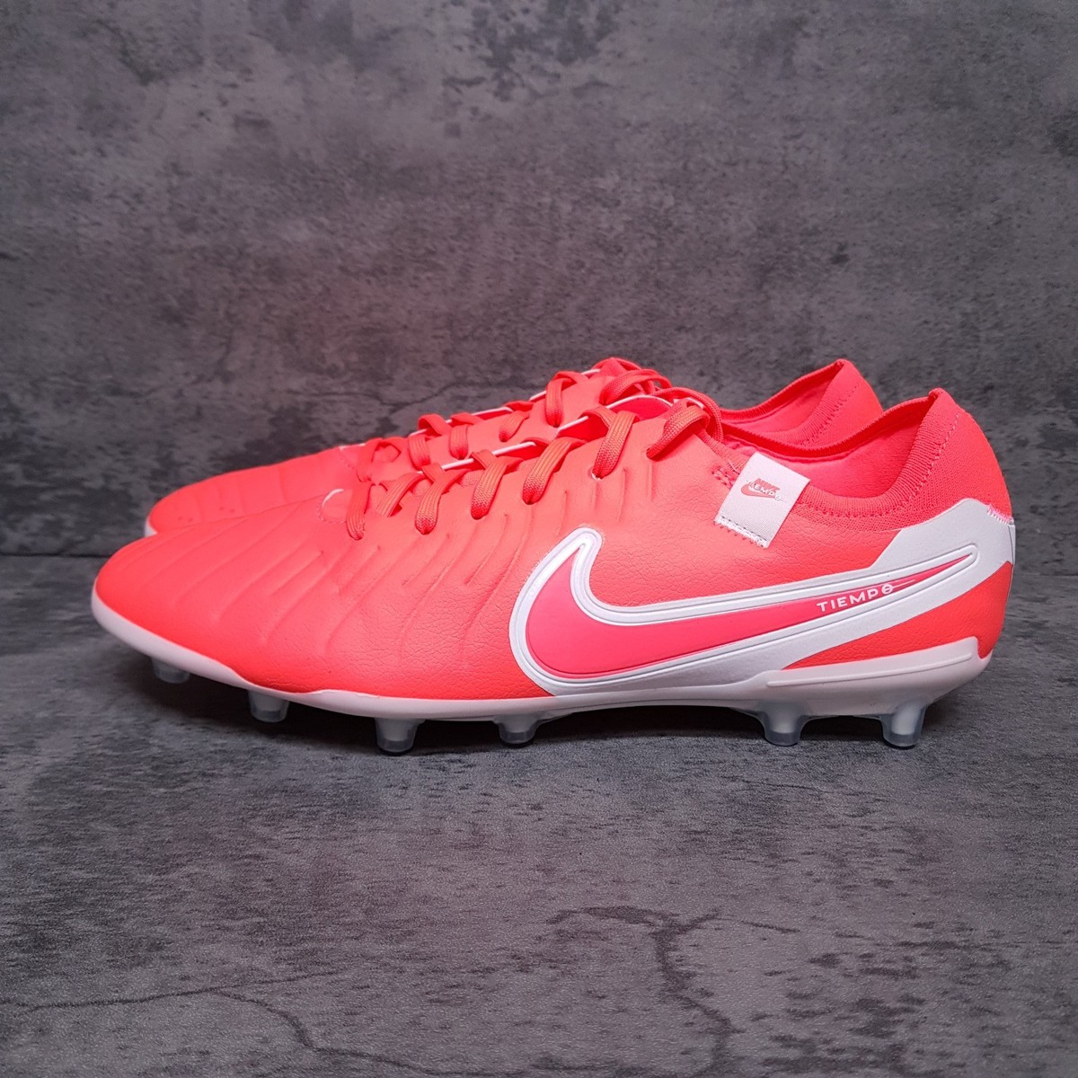 NIKE Tiempo Legend 10 Pro AG Soccer Cleats Men Size 11  display picture 1