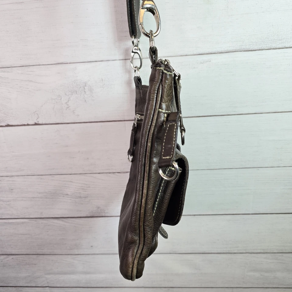 ROOTS Canada Leather Purse Tribe Side Saddle Crossbody Bag Zip Closure - Image 2 of 4