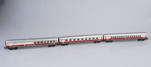 (0168) 3 Minitrix TEE Wagen: 2* 1. Klasse + 1* DSG Speisewagen | Condition: Gebraucht