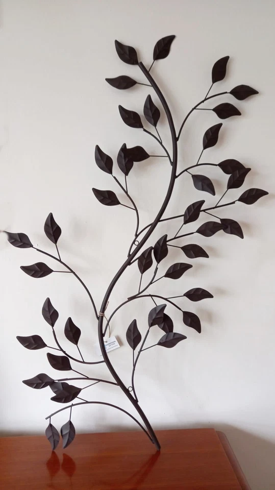 Large Wall Art Leaf and Branch Home or Garden Décor - Black Finish (77cm Tall) - Image 4 of 4