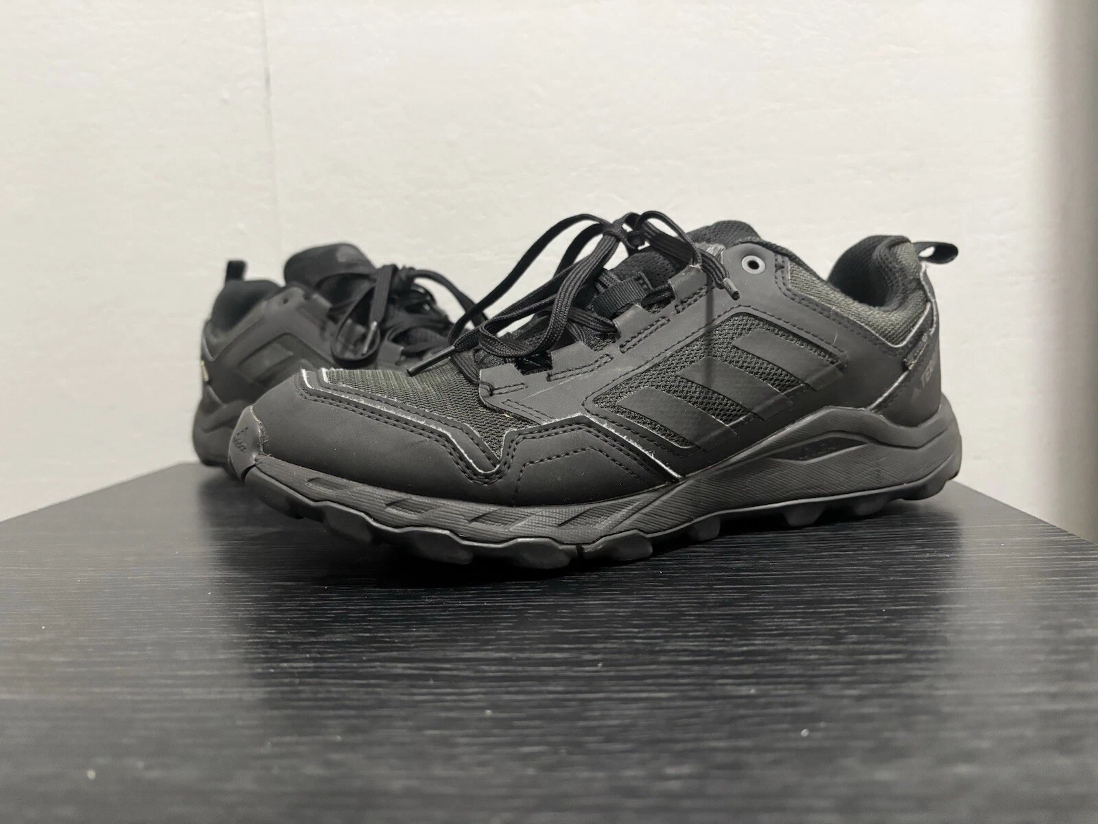 Scarpe da ginnastica Adidas nuove con scatola da uomo trail running TERREX TRACEROCKER 2 GTX nere GZ8910