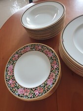 servizio  x 12 Persone: piatti+the+caffè Wedgwood CLIO  + 36 Calici In Cristallo