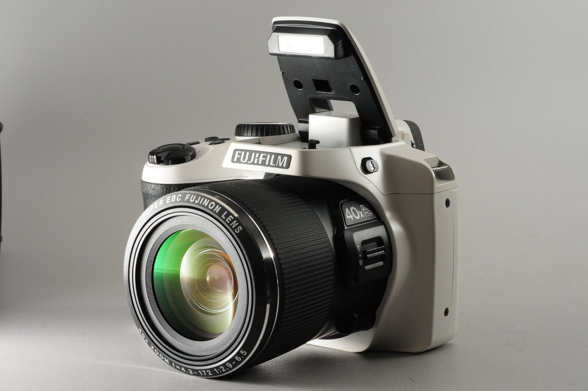 FUJIFILM FinePix S8200　✨ Amazon.com : Fujifilm FinePix S8200 16.2MP Digital Camera