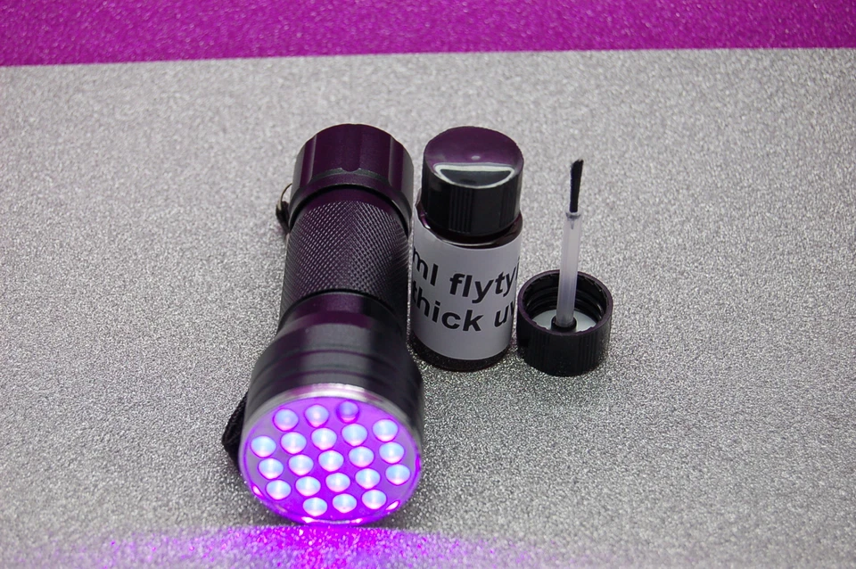 10ml Colle, Résine UV Épaisse pour Monter des Mouches + 21 LED UV Torche, Pêche