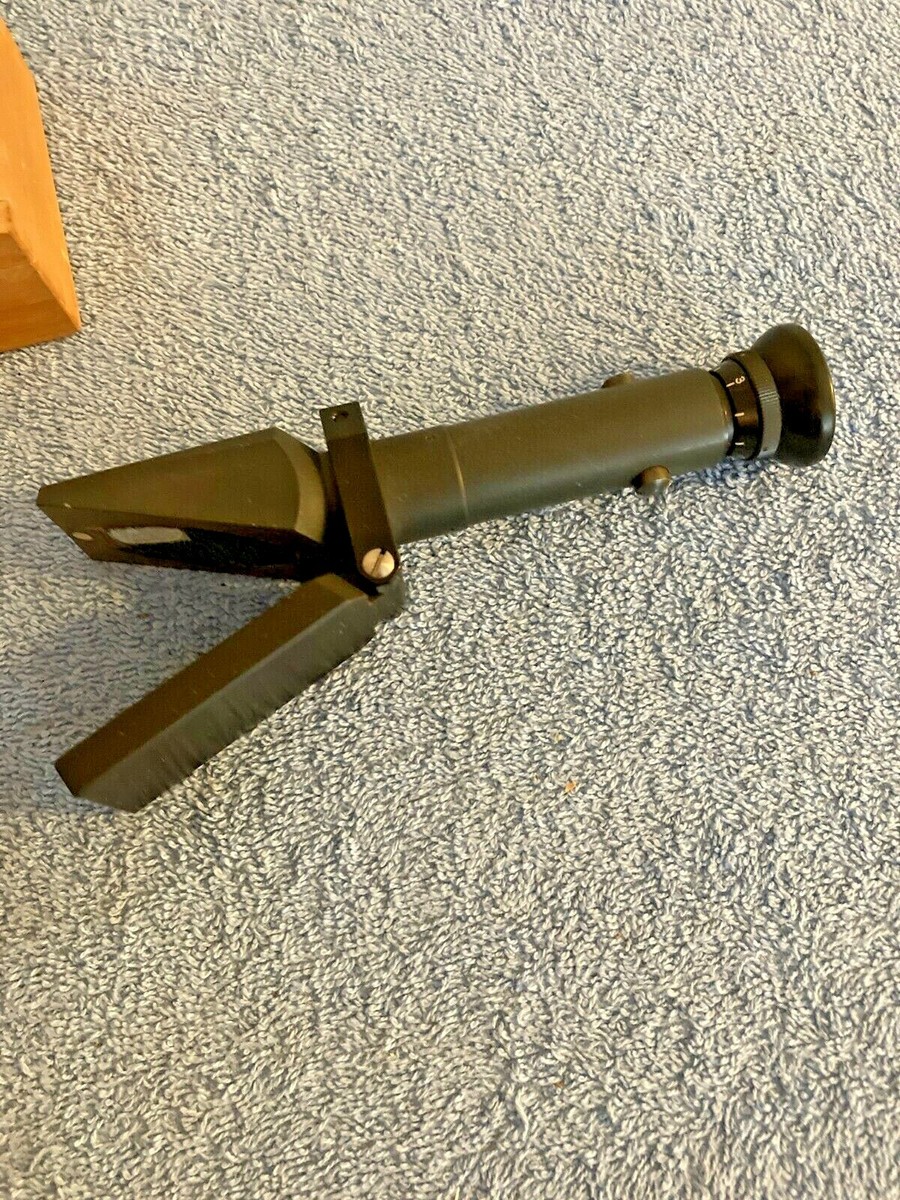 CARL ＺＥＩSS ＪＥＮＡ VINTAGE 1944 CARL ZEISS JENA REFRACTOMETER NO. 101107 IN WOODEN