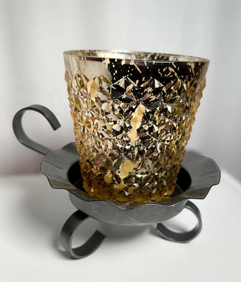 Suporte de vela vazio Bella ILLUME vidro facetado dourado estilo vintage - Imagem 2 de 4