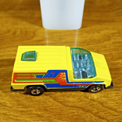 Hot Wheels Vintage Inside Story Yellow BW Blackwall Hong Kong HK 1980 Mini Van