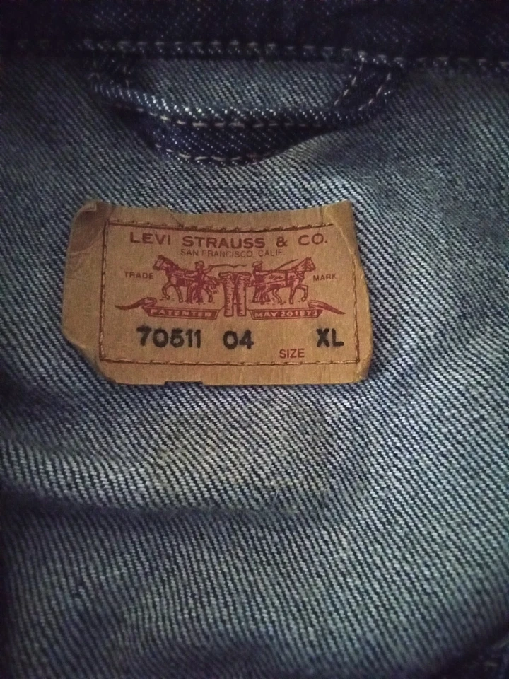 Levi Strauss & Co. Men's Blue Denim Trucker Jacket 70511 Button Logo Pockets M, photo 3 of 4