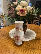 Lenox BUTTERFLY MEADOW 10.5" Porcelain Vase Pink Flowers Bees 3D Butterfly