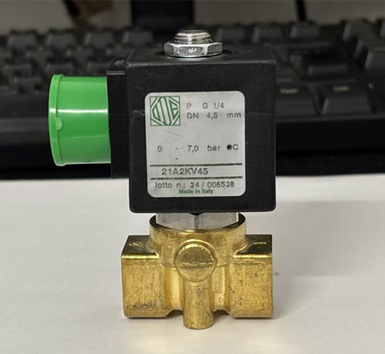 1pcs new ODE 21A2KV45 8W/AC24V two-way solenoid valve