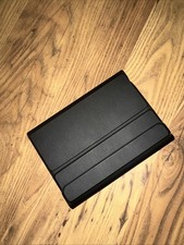 Amazon Fire HD 8 (10th Gen) 32GB, 8-inch, Green With Leleyo Keyboard Case Bundle