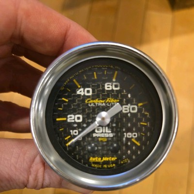 AutoMeter 2-1/16'' Carbon Fiber Ultra-Lite Analog Oil Pressure Gauge 4721