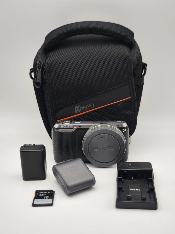 Sony NEX-C3, photo 1 of 5