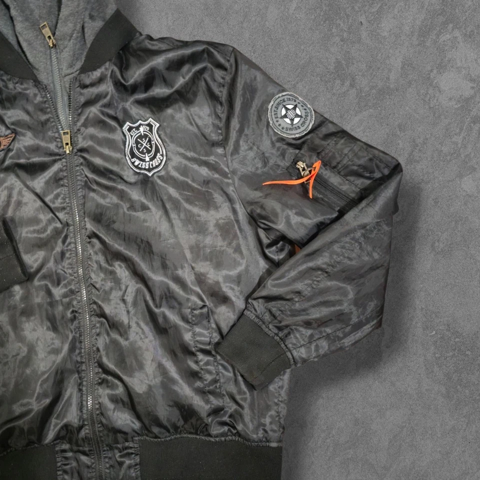  Chaqueta de bombardero Swiss Cross en capas con capucha y parches XL Y2K Streetwear  Foto 4 de 4