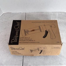 Pampered Chef 1525 Cookie Press Kit with 15 Discs Holiday Baking